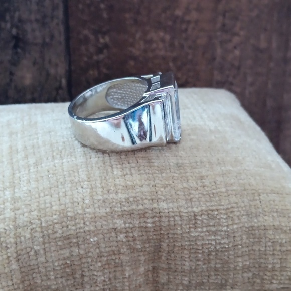 Chunky Silver Faceted Rhinestone Ring - Picture 4 of 11